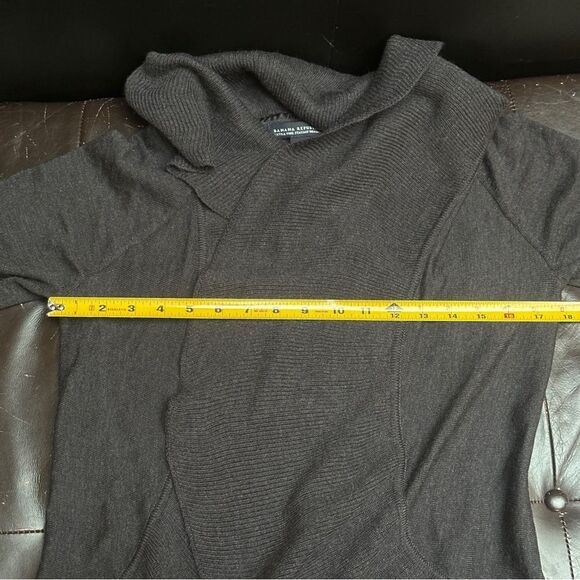 Banana Republic Extra Fine Merino Wool Size Medium Petite Ruffle Shrug Cardigan - Picture 9 of 10